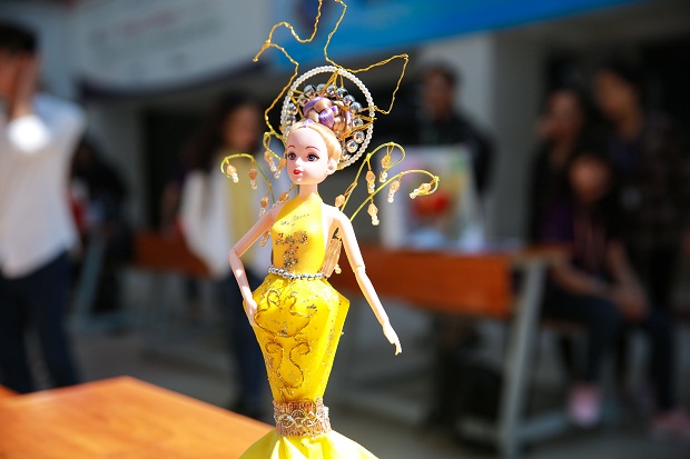 “Rực rỡ” vòng Chung kết cuộc thi “Thiết kế thời trang búp bê Barbie” 76