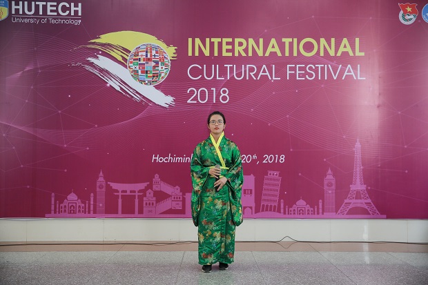 Tưng bừng “Ngày hội Văn hóa Quốc tế - “International Cultural Festival 2018” cùng sinh viên HUTECH 47
