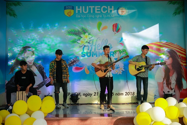 Gala Hello Summer – Nơi quy tụ các tài năng đam mê âm nhạc tại HUTECH 39