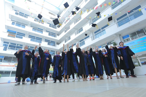 HUTECH welcomes the graduation of bachelor’s and engineering’s degree ...