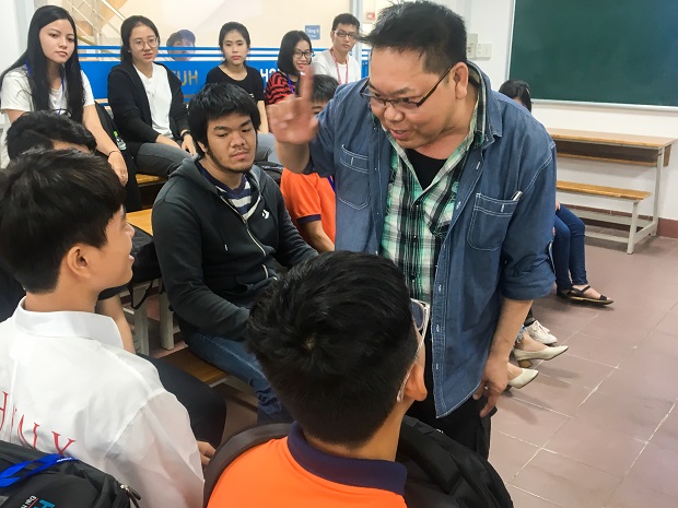 Giải mã “Thôi miên” cùng khóa học thú vị của sinh viên Tâm lý học HUTECH 34