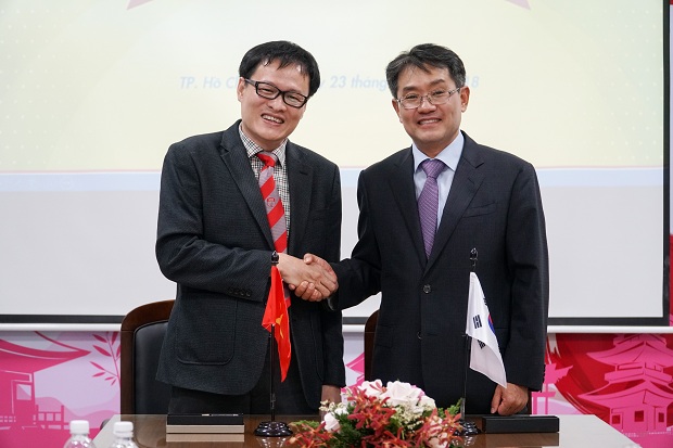 Lễ ký kết hợp tác giữa HUTECH và Korea Testing & Researching Institute (KTR) 42