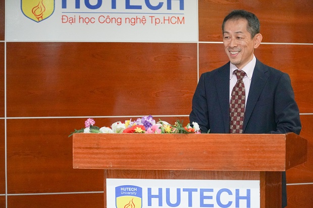 HUTECH Faculty of Communication & Design and Sony Electronics Vietnam Corp. sign MOU 37