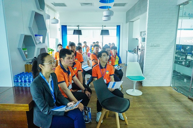 IT Office Tour - Đưa sinh viên Công nghệ thông tin đến với SCC Việt Nam và FPT IS 14