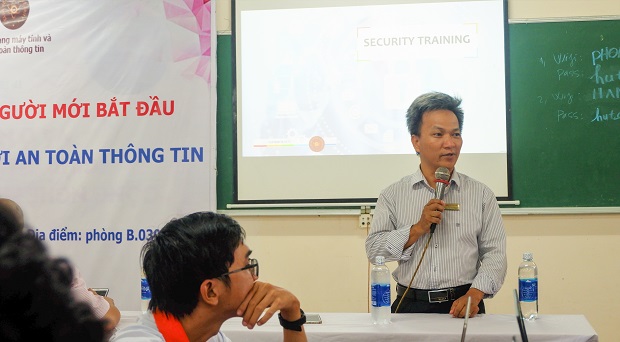 Khoa CNTT tập huấn chuyên đề CTF và giới thiệu cuộc thi An toàn thông tin 29
