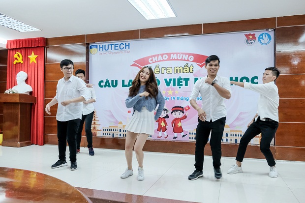 CLB Việt Nam học chính thức ra mắt các bạn sinh viên yêu mến văn hóa Việt 63