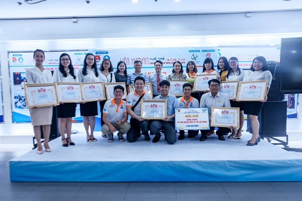 HUTECH students of 2018 Eureka research awards won 07 prizes 22