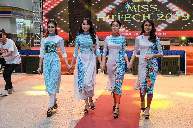 Top 20 Miss HUTECH tự tin trong phần thi Trang phục thời trang 39