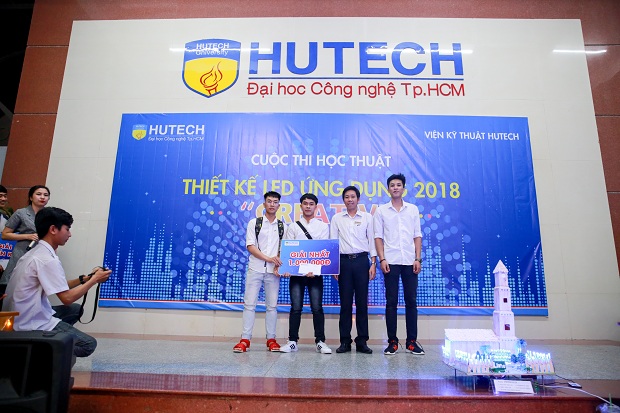 HUTECH Institute of Engineering students get excited about the 2018 LED Application Design Competition 44