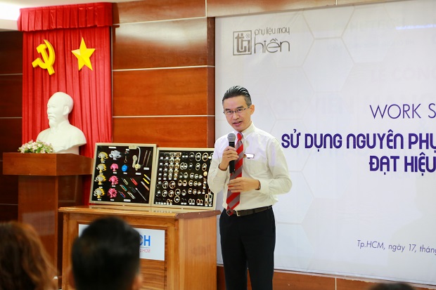 TGĐ Cao Minh Sài Gòn chia sẻ “chuyện nghề” cùng sinh viên Công nghệ dệt, may 32