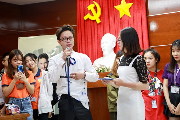 TGĐ Cao Minh Sài Gòn chia sẻ “chuyện nghề” cùng sinh viên Công nghệ dệt, may 113