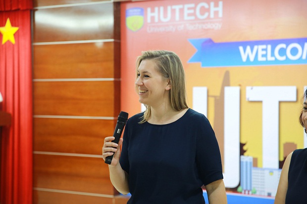 HUTECH Institute of International Education welcomes Dutch students to visit 24