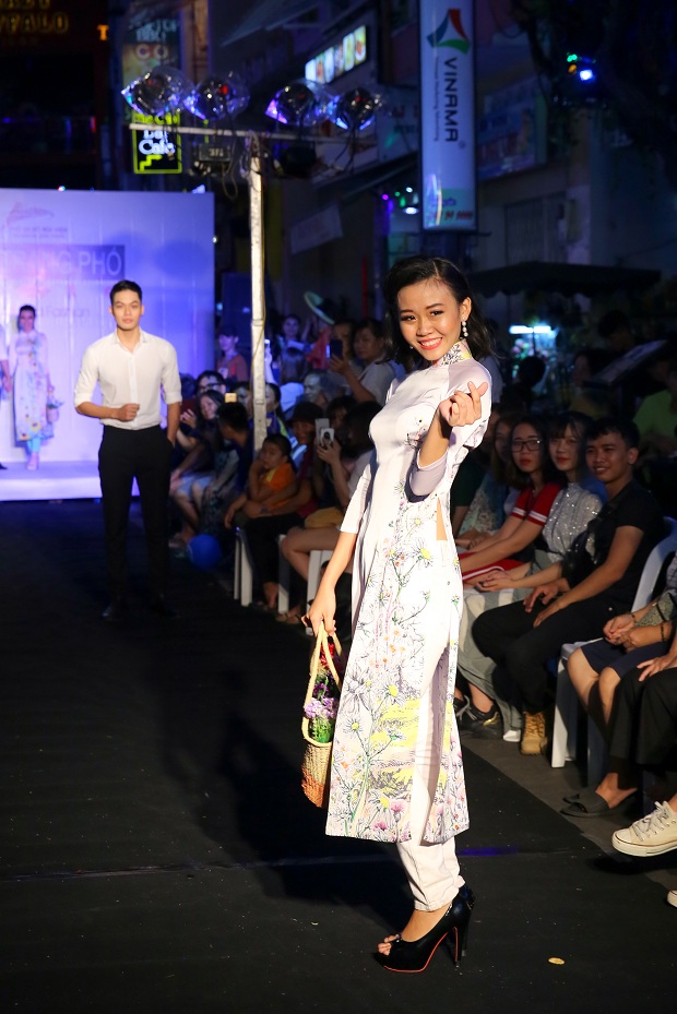 Top 20 Miss HUTECH 2019 khoe sắc trong BST áo dài của NTK Việt Hùng 158