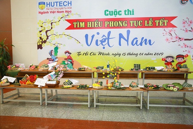 Sinh viên khoa KHXH&NV hào hứng “Tìm hiểu phong tục lễ Tết Việt Nam” 9