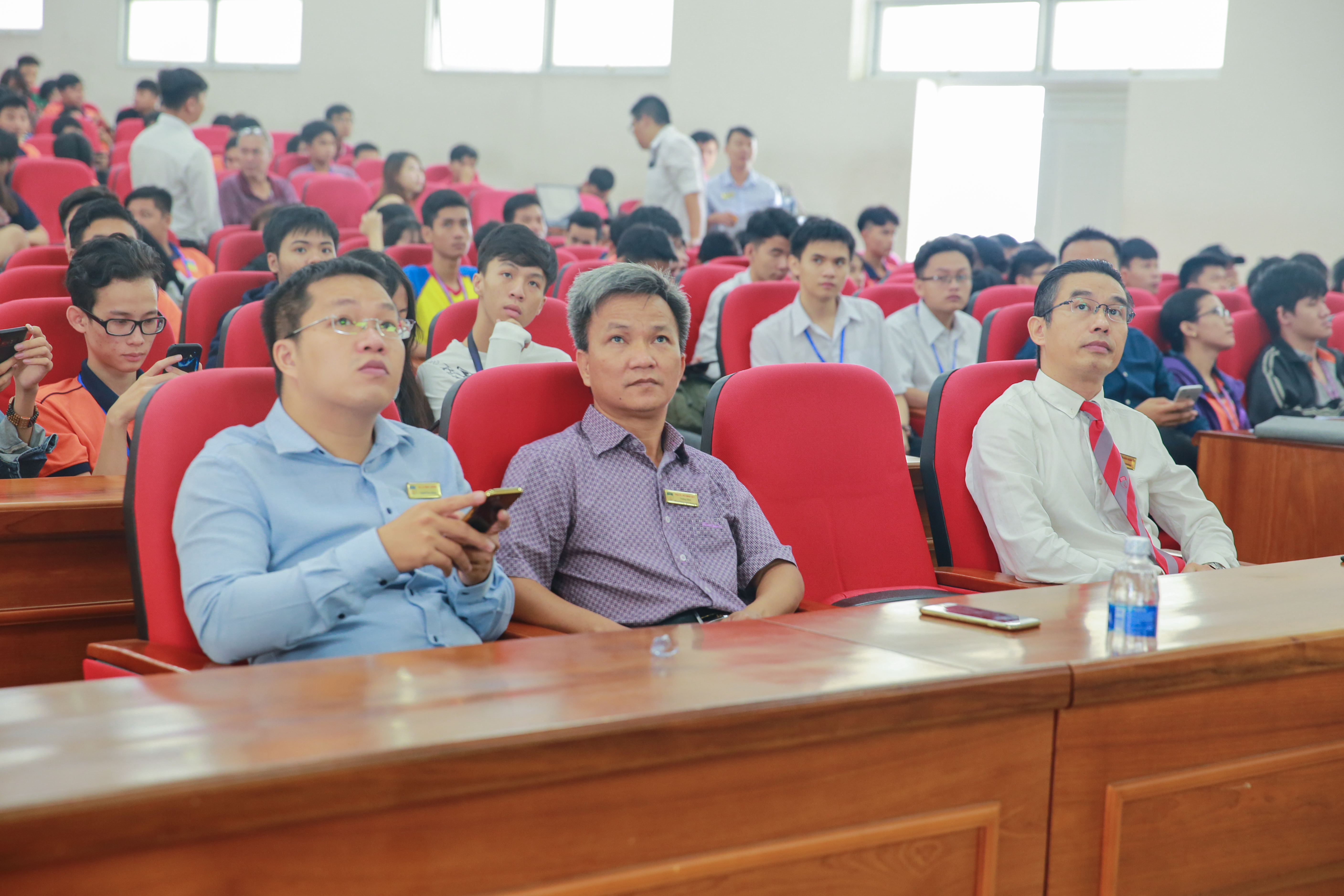 Hơn 500 sinh viên kết nối doanh nghiệp trong Hội thảo về khởi nghiệp trong kỷ nguyên số 17