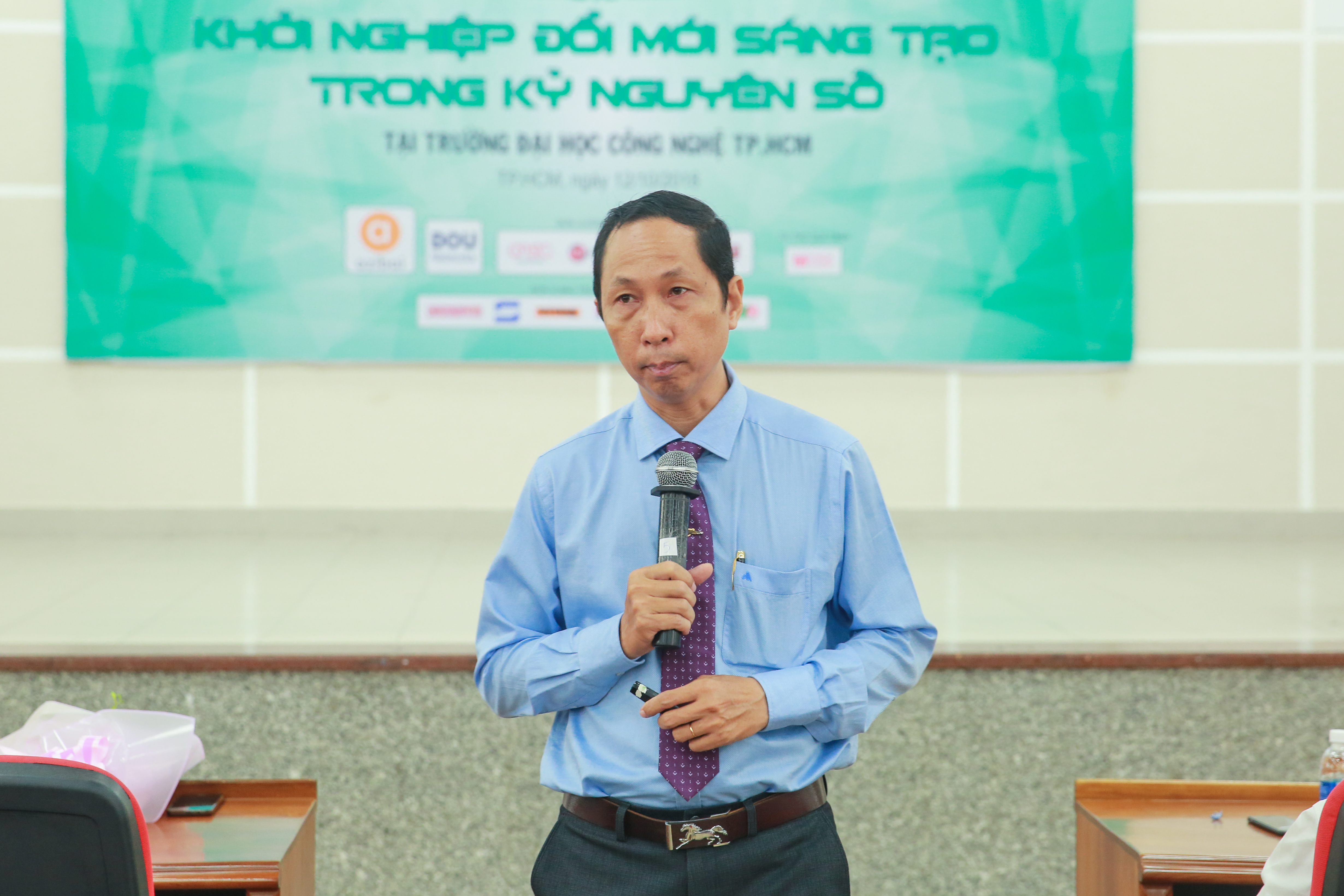 Hơn 500 sinh viên kết nối doanh nghiệp trong Hội thảo về khởi nghiệp trong kỷ nguyên số 26