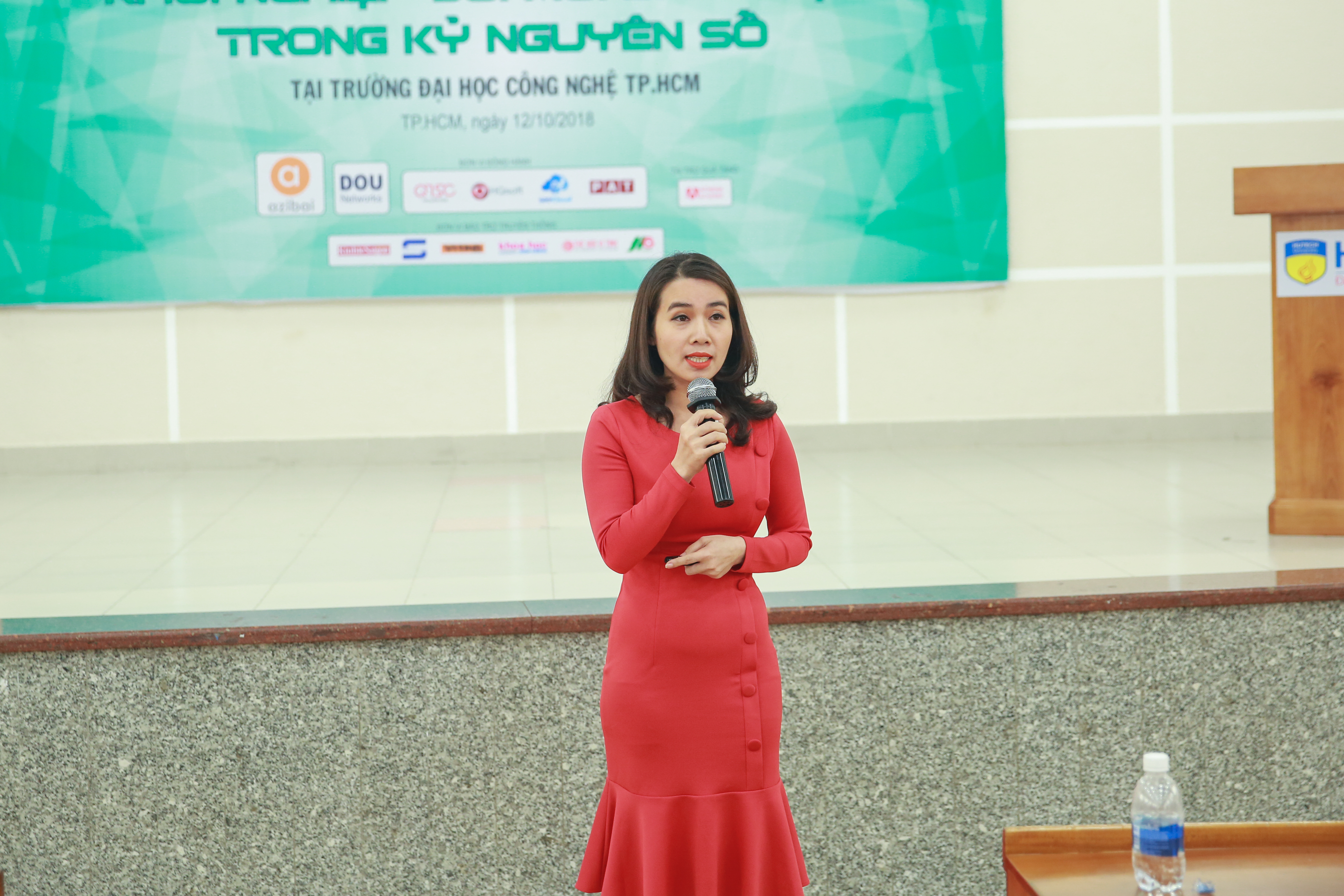 Hơn 500 sinh viên kết nối doanh nghiệp trong Hội thảo về khởi nghiệp trong kỷ nguyên số 63