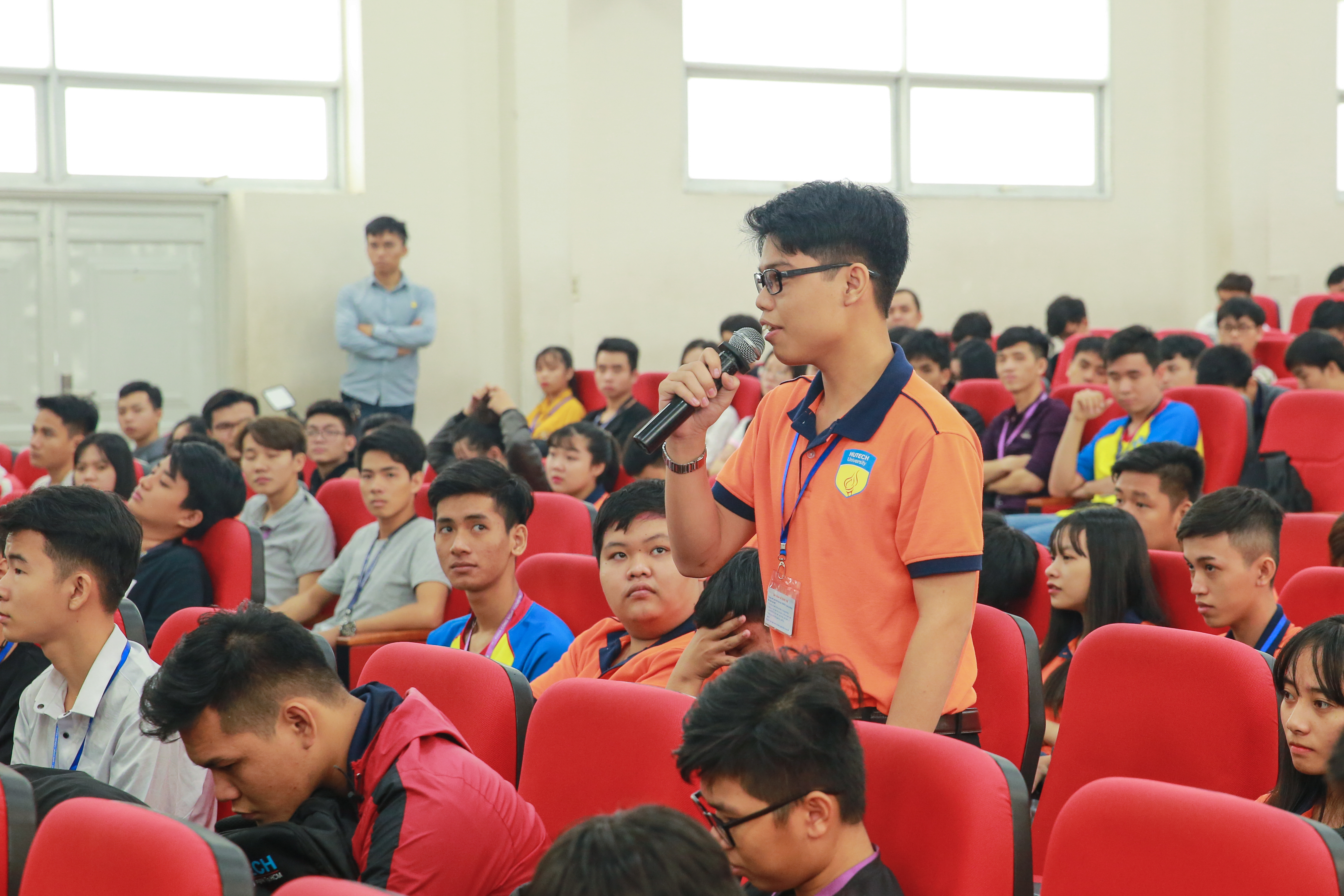 Hơn 500 sinh viên kết nối doanh nghiệp trong Hội thảo về khởi nghiệp trong kỷ nguyên số 72