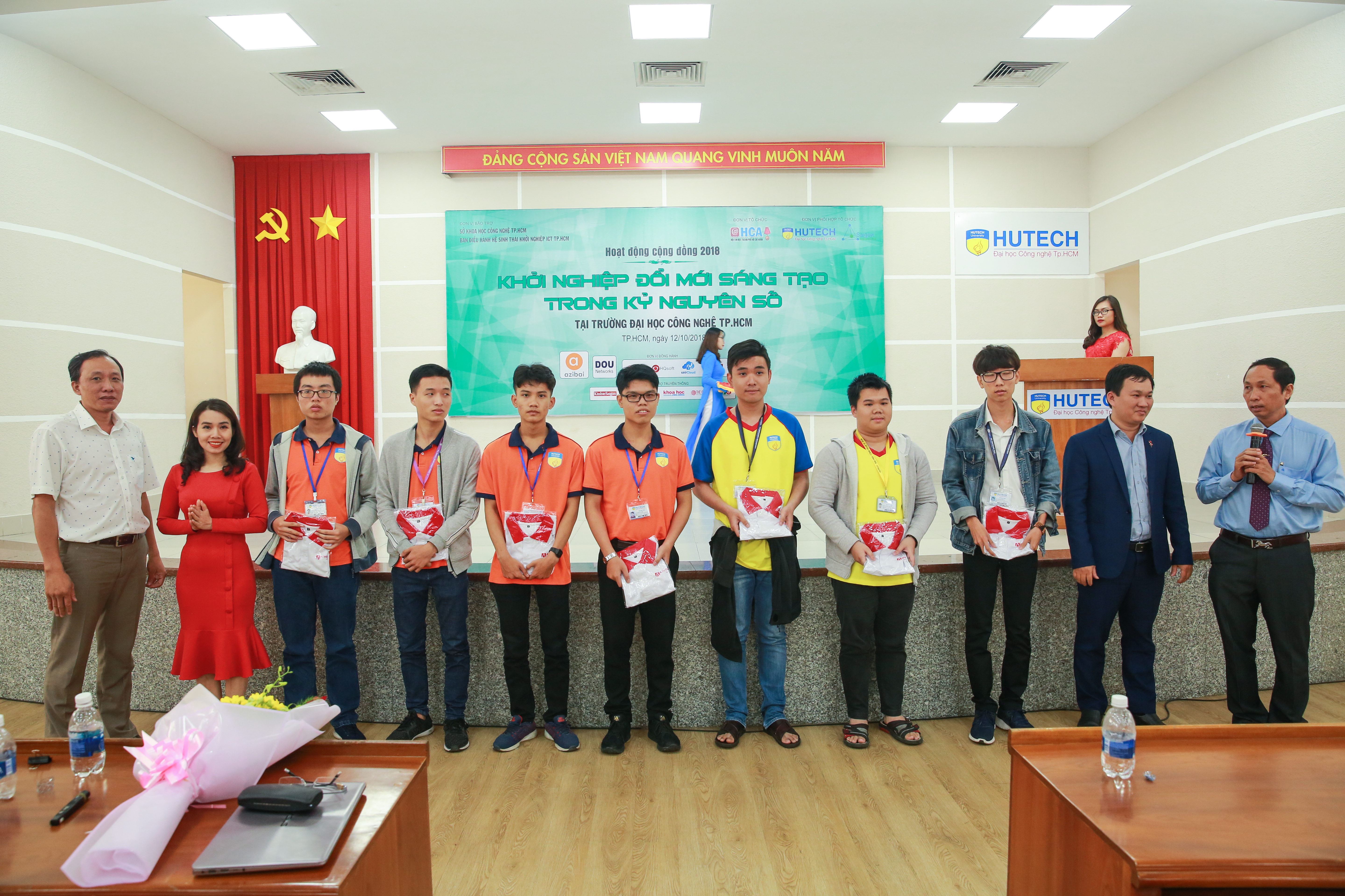 Hơn 500 sinh viên kết nối doanh nghiệp trong Hội thảo về khởi nghiệp trong kỷ nguyên số 82