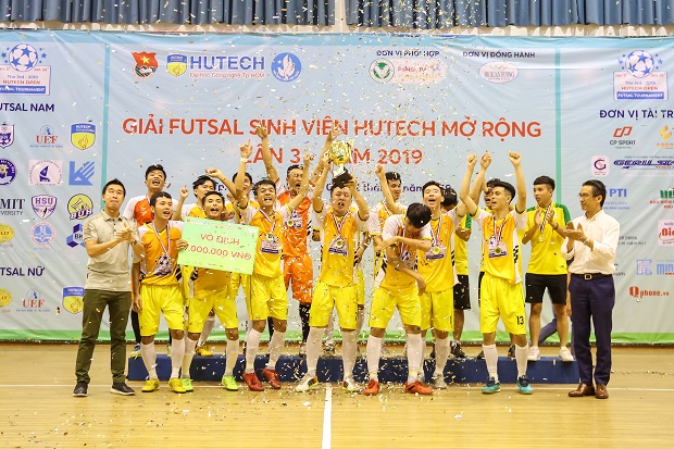 HUTECH và “cú đúp” vô địch ấn tượng tại Futsal sinh viên HUTECH mở rộng 2019 77