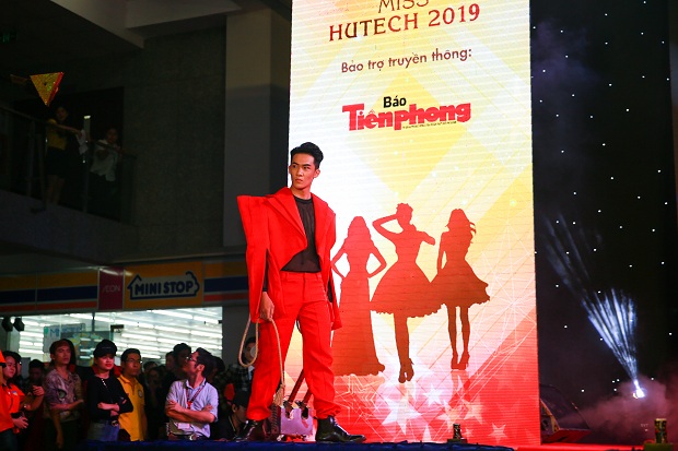 “Vén màn” CLB Model - “lò nhan sắc” nổi bật tại Miss HUTECH 2019 31