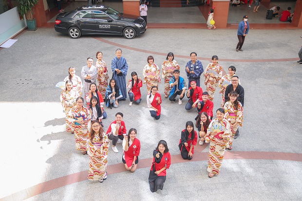 Khoa Nhật Bản học HUTECH chào ngày 20/11 bằng trang phục truyền thống Nhật Bản 54