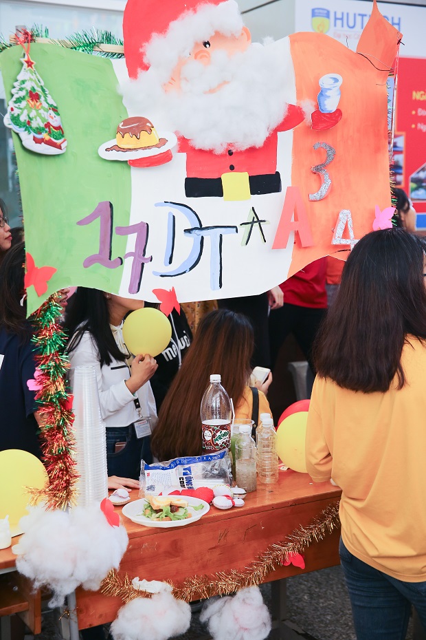 Bustling Cultural Day 2018 at HUTECH 59