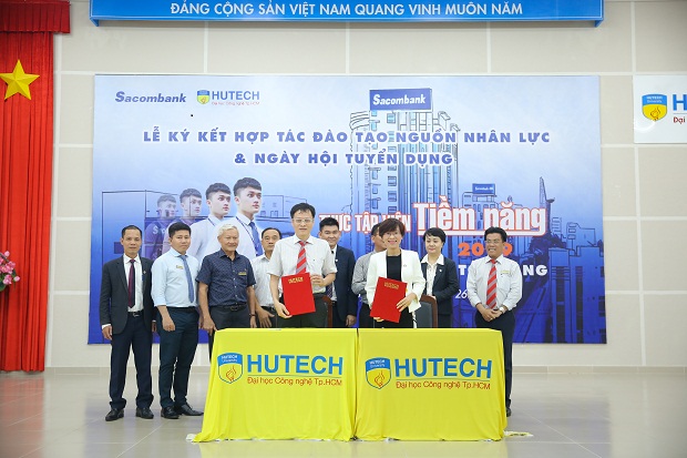 Sacombank and HUTECH have signed a cooperation on training and recruiting potential interns in 2019 55