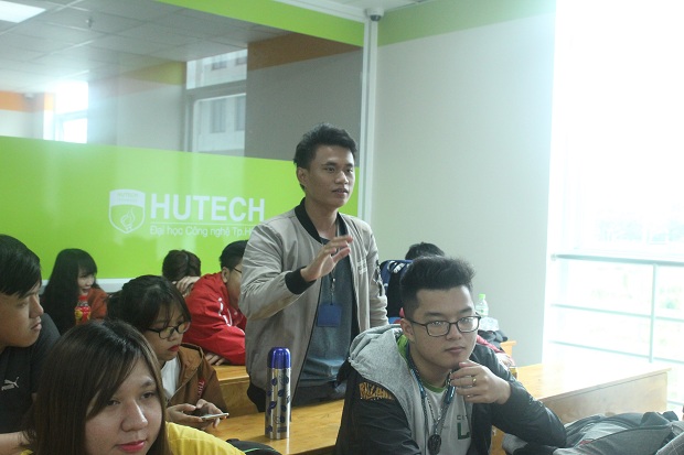 Sinh viên HUTECH chuẩn bị hành trang trở thành Lập trình viên tại Tech Talkshow "DEVELOPER ROADMAP" 48
