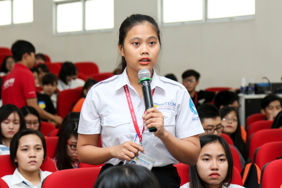 HUTECH gặp gỡ sinh viên tiêu biểu Học kỳ II, năm học 2017-2018 từ 29/10 37
