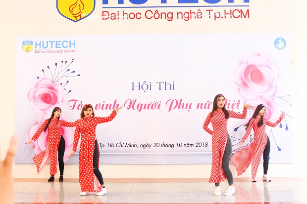 Rực rỡ sắc màu mừng ngày Phụ nữ Việt Nam tại HUTECH 108