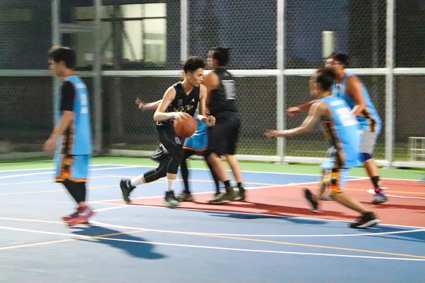 West Team vô địch môn Bóng rổ Giải thể thao Chào Tân Sinh viên năm học 2018 - 2019 16