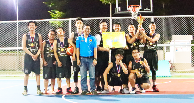 West Team vô địch môn Bóng rổ Giải thể thao Chào Tân Sinh viên năm học 2018 - 2019 8