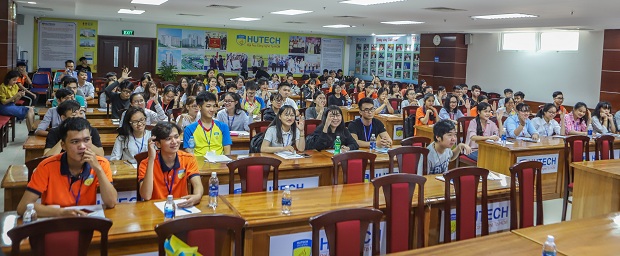 Sinh viên HUTECH hào hứng tham gia Khóa Đào tạo Việt Nam Digital 4.0 hoàn toàn miễn phí 60