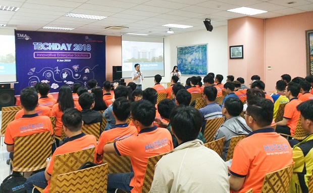 Sinh viên Viện Công nghệ Việt – Nhật  và Viện Đào tạo quốc tế tham quan doanh nghiệp CNTT 43