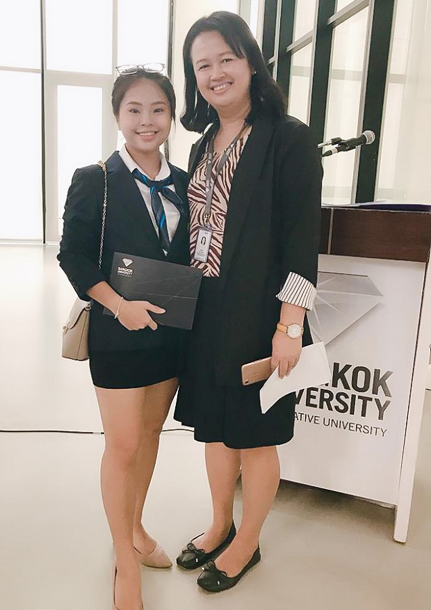 Students at HUTECH Institute of International Education finish exchange semester at Bangkok Universi 31