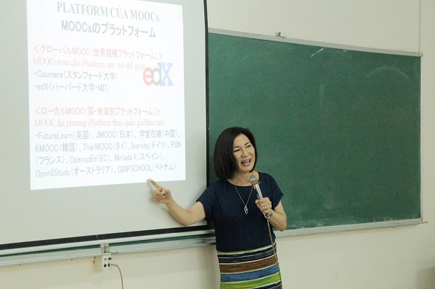 Practising Japanese practice pronounciation with Prof. Toda Takako 13