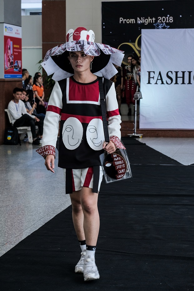 Students major in fashion design have just completed final exams by an impressive Fashion Show 36