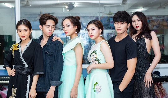 CLB người mẫu toàn gái xinh, trai 6 múi ở TPHCM 13