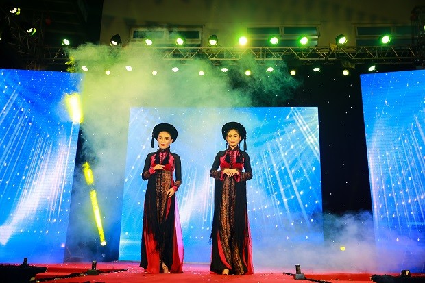 Nguyễn Việt Hùng - Người đồng hành với Miss HUTECH là ai mà được mệnh danh là NTK của các hoa hậu 25