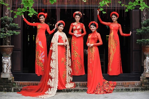 Nguyễn Việt Hùng - Người đồng hành với Miss HUTECH là ai mà được mệnh danh là NTK của các hoa hậu 58