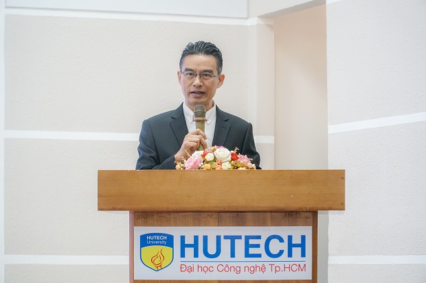 Lãnh đạo Sacombank định hướng nghề nghiệp cho sinh viên HUTECH 69