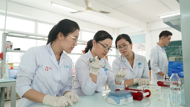 Nộp hồ sơ đúng lúc - "yếu tố số 1" khi xét tuyển học bạ 8