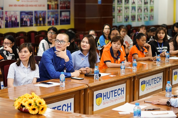 HUTECH ký kết hợp tác với công ty Công nghệ Mạng thông tin Việt Nam 54