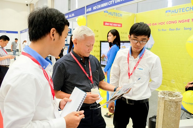 HUTECH gây ấn tượng tại Ngày hội triển lãm Công nghiệp và Sản xuất Việt Nam VIMF 2019 61