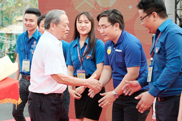 HUTECH CONNECTION 2019 chính thức khởi động đầy khí thế tại KDL Suối Tiên 39