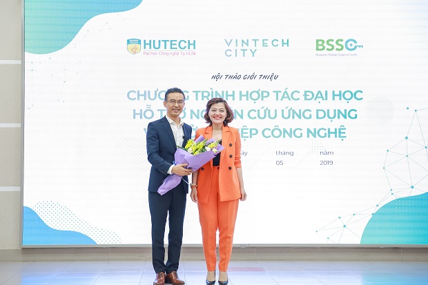 CLB Khởi nghiệp HUTECH nhận tài trợ 350 triệu đồng từ VinTech City 26