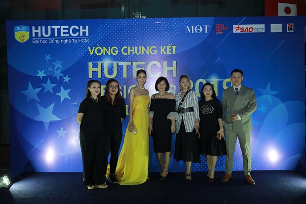 Gala Chung kết HUTECH Designer 2019 chính thức bắt đầu! 28