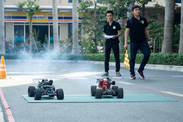 The dramatic speed track from the 2019 Racing HUTECH competition 42