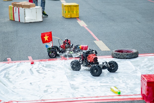 The dramatic speed track from the 2019 Racing HUTECH competition 45